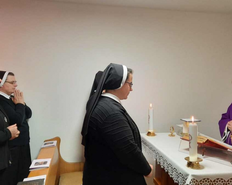 Prva sveta misa u obnovljenom samostanu u Petrinji
