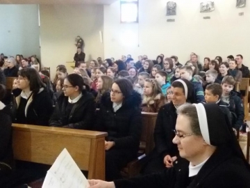 Kandidatice i postulantice u pratnji s. Tee i s. Cecilije posjetile župu sv. Jelene u Šenkovcu
