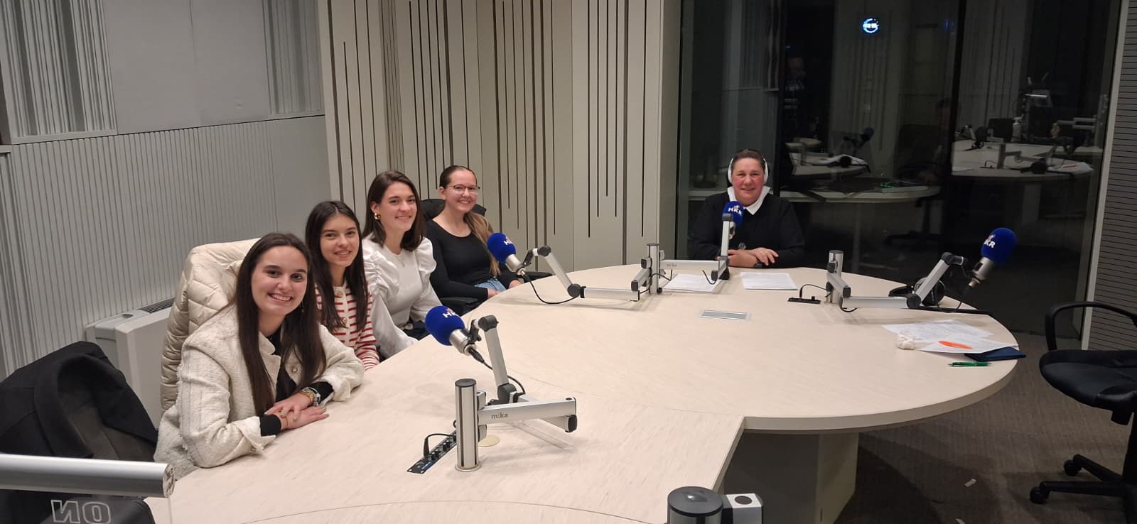 Radio emisija o studentskom domu za djevojke u našem samostanu u Petrinji Radio emisija o studentskom domu za djevojke u našem samostanu u Petrinji