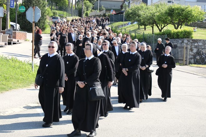 Oproštajno slovo s. Nevenke Jurak, provincijalne glavarice, prigodom smrti preč. Izidora Fereka Oproštajno slovo s. Nevenke Jurak, provincijalne glavarice, prigodom smrti preč. Izidora Fereka