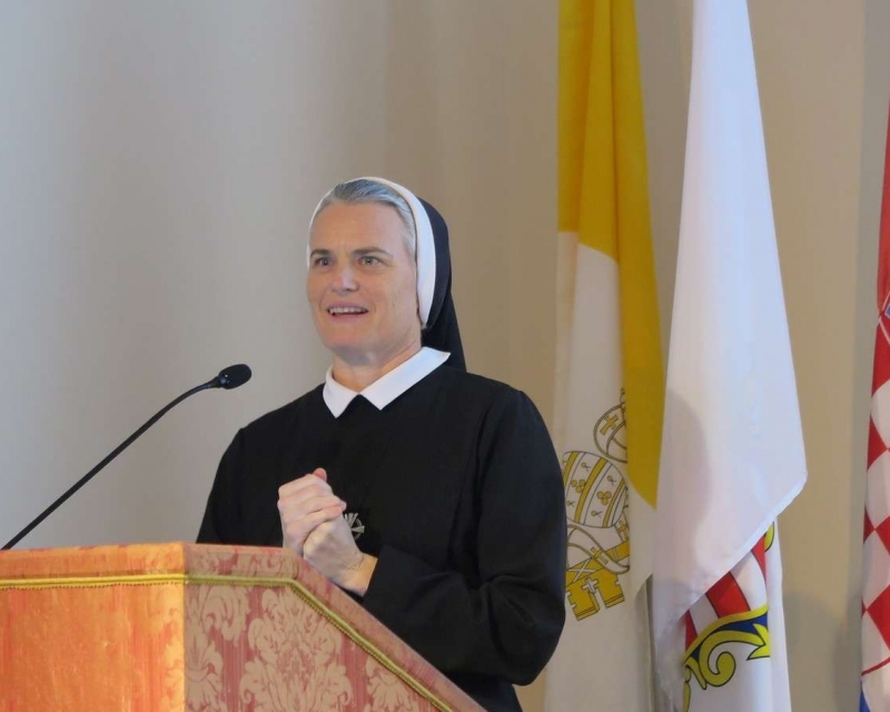 Na prvoj tribini ciklusa „Ususret sv. Vlahu“ predavanje održala s. M. Pia Herman Na prvoj tribini ciklusa „Ususret sv. Vlahu“ predavanje održala s. M. Pia Herman