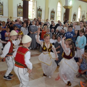 Proslava u albaniji (23)