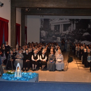 Proslava u albaniji (9)