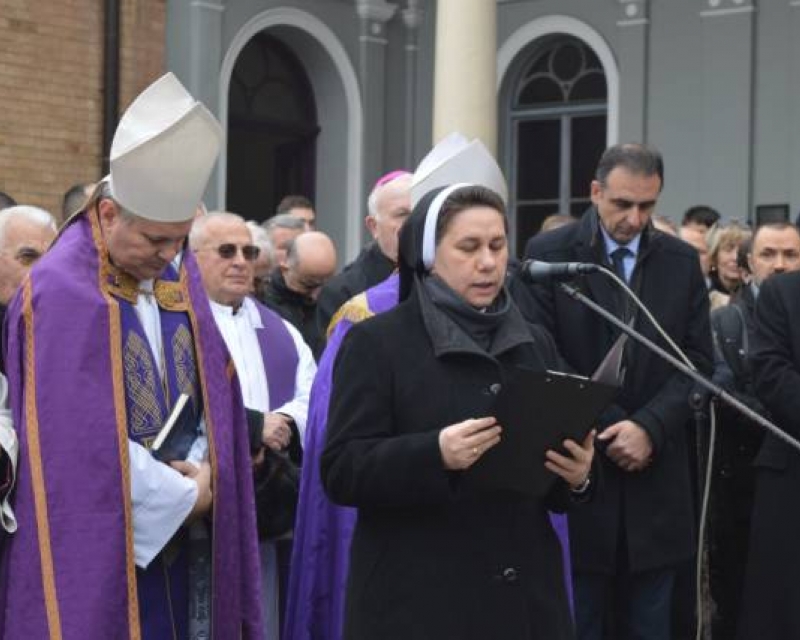 Oproštaj s. Gordane Igrec, provincijalne glavarice od don Ante Bakovića