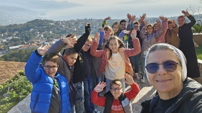PrvopriYesnici na sestarskoj terasi