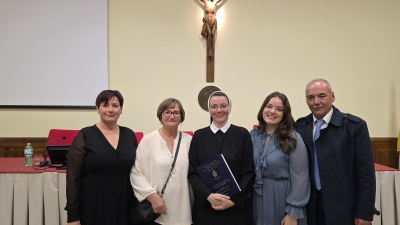 1000004517 1000004517