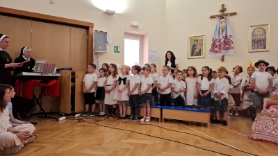 Proslava-majcinog-dana-u-djecjem-vrticu-svetog-josipa-u-granesini (8)
