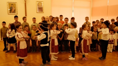 Zahvala-bogu-za-plodove-zemlje-i-blagoslov-kruha (5)