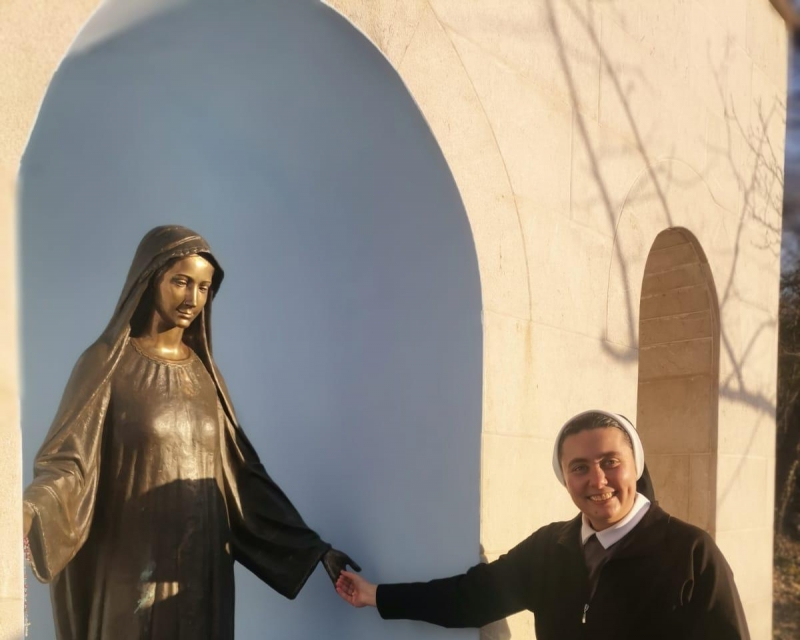 Gostovanje s. Marije Beroš u emisiji HKR-a “Od Krista pozvani” Gostovanje s. Marije Beroš u emisiji HKR-a “Od Krista pozvani”