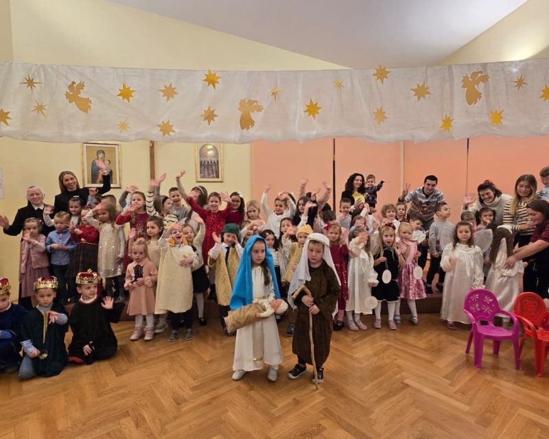Božićna priredba za roditelje