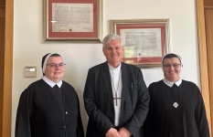 Provincijalna glavarica s. Nevenka Jurak u posjetu mons. Vladi Košiću, sisačkom biskupu