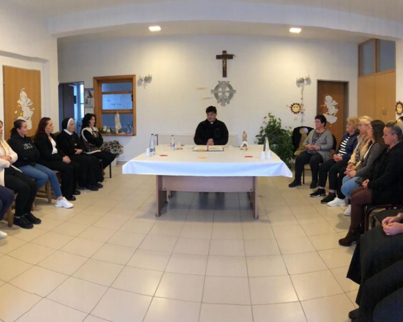 U Doblibare održana duhovna obnova za molitvenu grupu “Drita” U Doblibare održana duhovna obnova za molitvenu grupu “Drita”