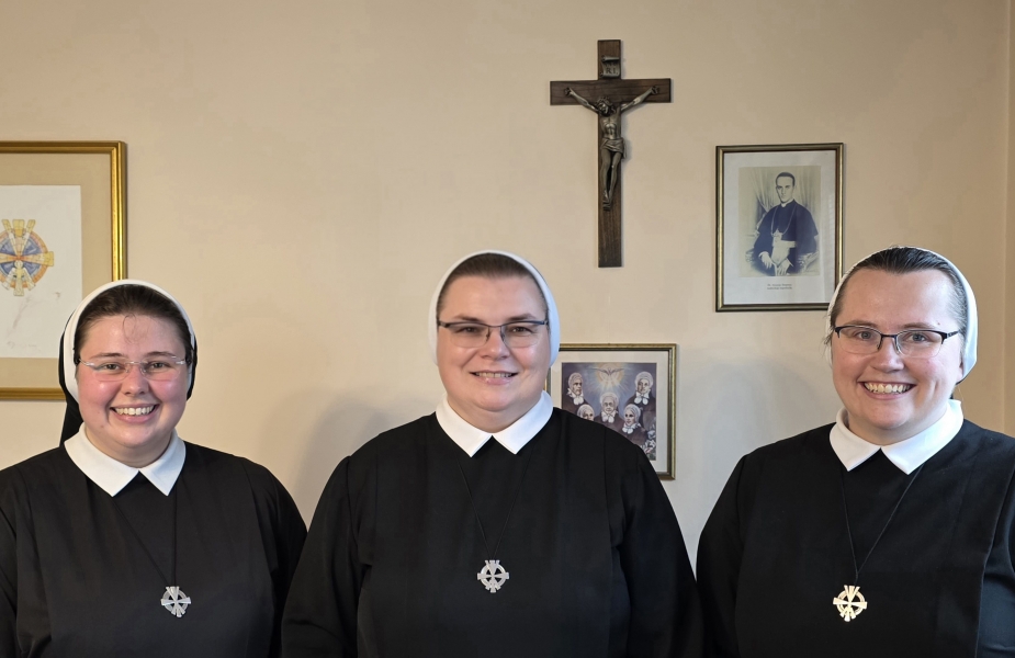 Čestitamo našim diplomanticama: s. Marijani Novosel i s. Katarini Pendeš