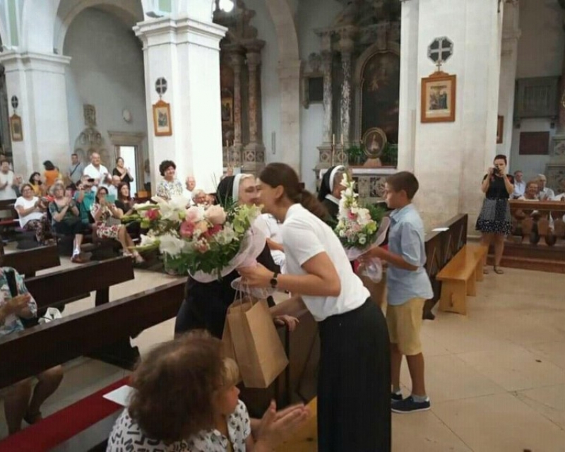 Oproštaj od redovnica Družbe Kćeri Božje ljubavi u hvarskoj katedrali