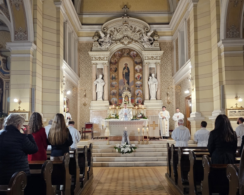 U samostanskoj crkvi u Sarajevu svečano proslavljen spomen Kraljice svete Krunice U samostanskoj crkvi u Sarajevu svečano proslavljen spomen Kraljice svete Krunice