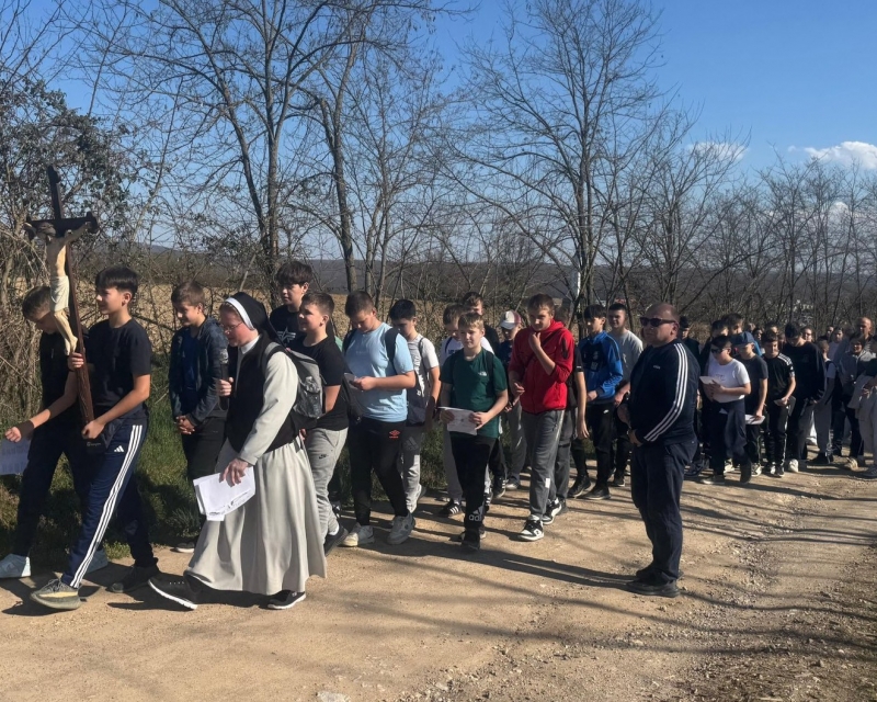 Križni put od sv. Nikole do sv. Petra