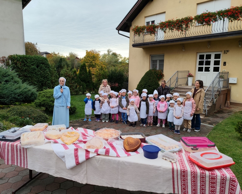 Radosna proslava Dana kruha u dječjem vrtiću „Anđeo“ u Svetom Iliji
