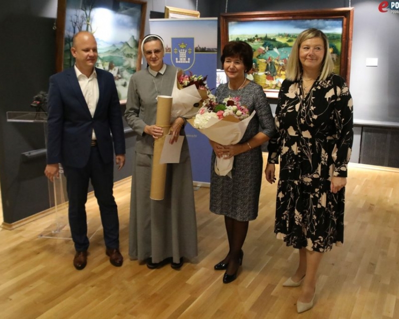 Sestri M. Donati Gravić dodijeljena nagrada Grada Koprivnice povodom Dana učitelja