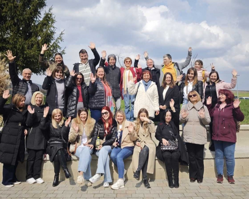 Učitelji iz Pleternici posjetili rodnu župu blažene s. Krizine Bojanc