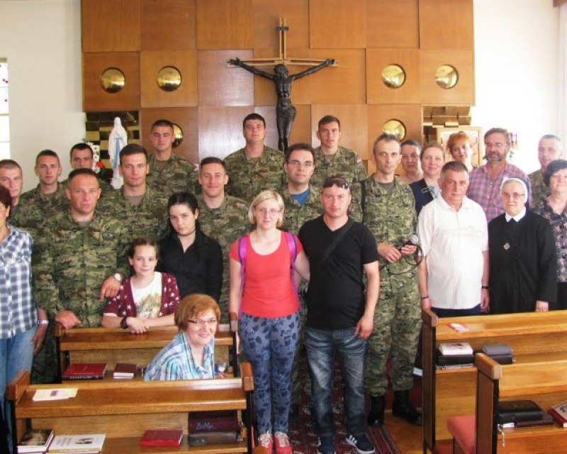 Samostan u Novoj vesi posjetili pripadnici Vojne kapelanije “Sv. Petar i Pavao” Samostan u Novoj vesi posjetili pripadnici Vojne kapelanije “Sv. Petar i Pavao”