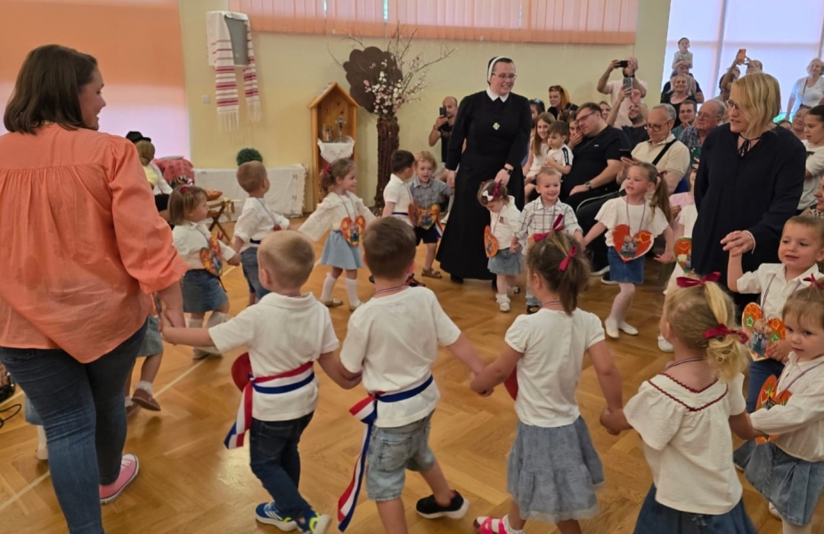 Proslava Majčinog dana u Dječjem vrtiću sv. Josipa u Granešini