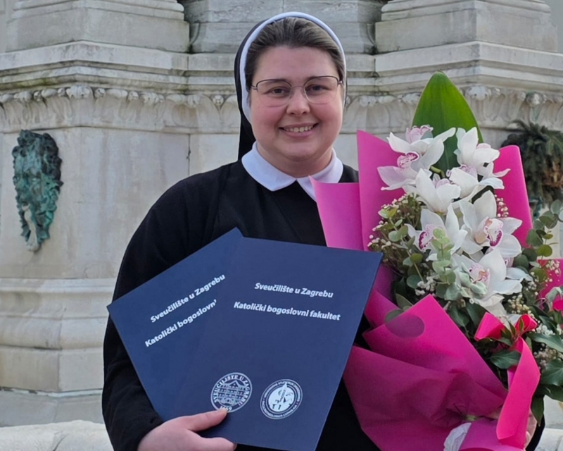 Sestra Katarina Pendeš primila diplomu o završenom studiju i Nagradu Dekana za izvrstan uspjeh